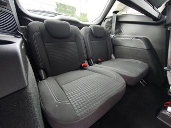 FORD GRAND C-MAX 1.5 TDCi Zetec MPV 5dr Diesel Powershift Euro 6 (s/s) (120 ps)