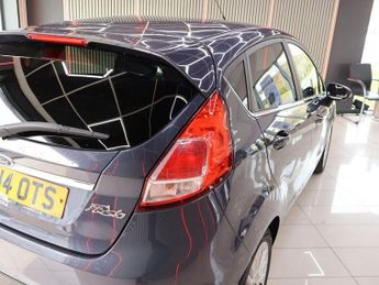 FORD FIESTA 1.6 Titanium Hatchback 5dr Petrol Powershift Euro 5 (105 ps)