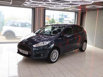 FORD FIESTA 1.6 Titanium Hatchback 5dr Petrol Powershift Euro 5 (105 ps)