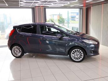 FORD FIESTA 1.6 Titanium Hatchback 5dr Petrol Powershift Euro 5 (105 ps)