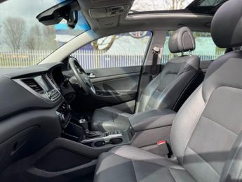 HYUNDAI TUCSON 2.0 CRDi Premium SE SUV 5dr Diesel Auto 4WD Euro 6 (136 ps)