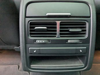 VOLKSWAGEN TOUAREG 3.0 TDI V6 BlueMotion Tech R-Line SUV 5dr Diesel Tiptronic 4WD E