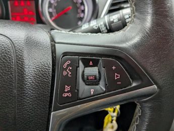 VAUXHALL MOKKA 1.4T Tech Line SUV 5dr Petrol Manual 2WD Euro 5 (s/s) (140 ps)