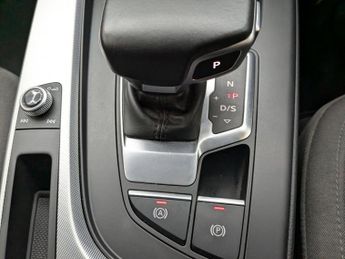 AUDI A4 AVANT 2.0 TDI 30 Technik Estate 5dr Diesel S Tronic Euro 6 (s/s) (136 