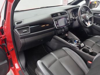 NISSAN LEAF 40kWh Tekna Hatchback 5dr Electric Auto (150 ps)