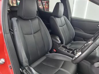 NISSAN LEAF 40kWh Tekna Hatchback 5dr Electric Auto (150 ps)