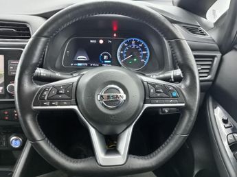 NISSAN LEAF 40kWh Tekna Hatchback 5dr Electric Auto (150 ps)