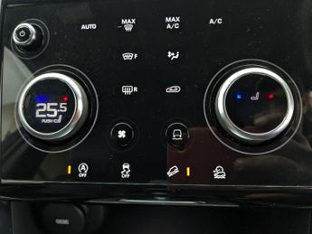 LAND ROVER DISCOVERY SPORT 2.0 D150 MHEV R-Dynamic SE SUV 5dr Diesel Auto 4WD Euro 6 (s/s) 
