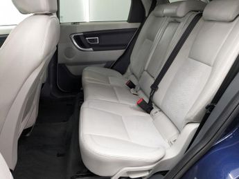 LAND ROVER DISCOVERY SPORT 2.0 TD4 SE Tech SUV 5dr Diesel Auto 4WD Euro 6 (s/s) (180 ps)