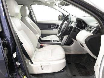 LAND ROVER DISCOVERY SPORT 2.0 TD4 SE Tech SUV 5dr Diesel Auto 4WD Euro 6 (s/s) (180 ps)