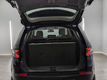 LAND ROVER DISCOVERY SPORT 2.0 TD4 SE Tech SUV 5dr Diesel Auto 4WD Euro 6 (s/s) (180 ps)