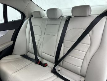 MERCEDES-BENZ C-CLASS 2.1 C250 BlueTEC Sport Saloon 4dr Diesel G-Tronic+ Euro 6 (s/s) 