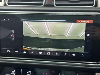 LAND ROVER RANGE ROVER 3.0 SD V6 Vogue SUV 5dr Diesel Auto 4WD Euro 6 (s/s) (275 ps)