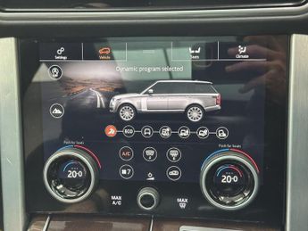 LAND ROVER RANGE ROVER 3.0 SD V6 Vogue SUV 5dr Diesel Auto 4WD Euro 6 (s/s) (275 ps)