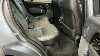 LAND ROVER RANGE ROVER 3.0 SD V6 Vogue SUV 5dr Diesel Auto 4WD Euro 6 (s/s) (275 ps)