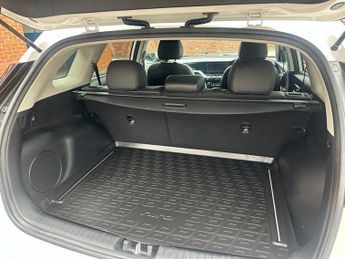 KIA NIRO 1.6 GDi 4 SUV 5dr Petrol Hybrid DCT Euro 6 (s/s) (139 bhp)