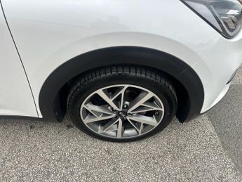 KIA NIRO 1.6 GDi 4 SUV 5dr Petrol Hybrid DCT Euro 6 (s/s) (139 bhp)