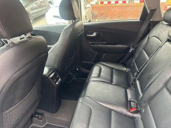 KIA NIRO 1.6 GDi 4 SUV 5dr Petrol Hybrid DCT Euro 6 (s/s) (139 bhp)