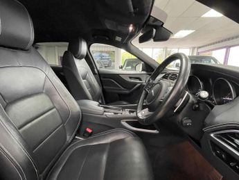JAGUAR F-PACE 2.0 D180 R-Sport SUV 5dr Diesel Auto AWD Euro 6 (s/s) (180 ps)
