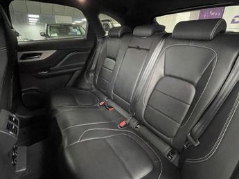 JAGUAR F-PACE 2.0 D180 R-Sport SUV 5dr Diesel Auto AWD Euro 6 (s/s) (180 ps)