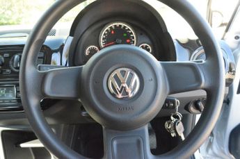 VOLKSWAGEN UP! 1.0 Move up! Hatchback 5dr Petrol ASG Euro 5 (60 ps)