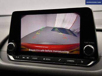 NISSAN QASHQAI 1.3 DIG-T MHEV Acenta Premium SUV 5dr Petrol Hybrid XTRON Euro 6