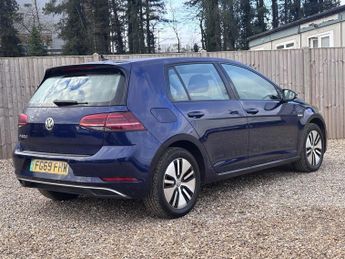 VOLKSWAGEN E-GOLF 35.8kWh e-Golf Hatchback 5dr Electric Auto (136 ps)