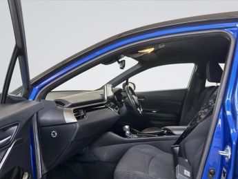 TOYOTA C-HR 1.8 VVT-h Dynamic SUV 5dr Petrol Hybrid CVT Euro 6 (s/s) (122 ps