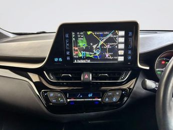 TOYOTA C-HR 1.8 VVT-h Dynamic SUV 5dr Petrol Hybrid CVT Euro 6 (s/s) (122 ps