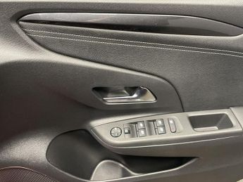 VAUXHALL Corsa Electric 50kWh Elite Nav Premium Hatchback 5dr Electric Auto (7.4Kw Charg