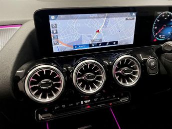 MERCEDES-BENZ EQA EQA 250+ 70.5kWh Sport SUV 5dr Electric Auto (190 ps)