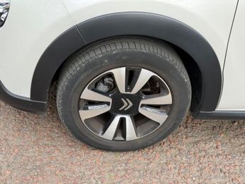 CITROEN C3 1.2 PureTech C-Series Edition Hatchback 5dr Petrol EAT6 Euro 6 (