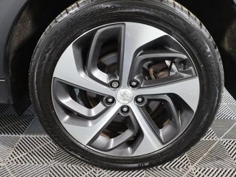 HYUNDAI TUCSON 1.7 CRDi Blue Drive Premium SUV 5dr Diesel DCT Euro 6 (s/s) (141