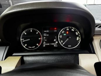 LAND ROVER DISCOVERY 4 3.0 SD V6 HSE SUV 5dr Diesel Auto 4WD Euro 5 (s/s) (255 bhp)