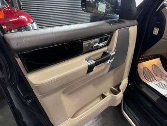 LAND ROVER DISCOVERY 4 3.0 SD V6 HSE SUV 5dr Diesel Auto 4WD Euro 5 (s/s) (255 bhp)