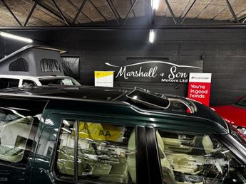 LAND ROVER DISCOVERY 4 3.0 SD V6 HSE SUV 5dr Diesel Auto 4WD Euro 5 (s/s) (255 bhp)