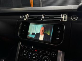 LAND ROVER RANGE ROVER 3.0 TD V6 Vogue SE SUV 5dr Diesel Auto 4WD Euro 5 (s/s) (258 ps)