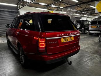 LAND ROVER RANGE ROVER 3.0 TD V6 Vogue SE SUV 5dr Diesel Auto 4WD Euro 5 (s/s) (258 ps)