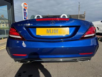 MERCEDES-BENZ SLC 2.1 SLC250d AMG Line Convertible 2dr Diesel G-Tronic Euro 6 (s/s