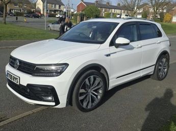 Volkswagen Tiguan 2.0 TDI R-Line SUV 5dr Diesel DSG 4Motion Euro 6 (s/s) (150 ps)