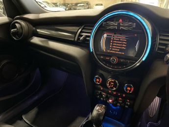 MINI HATCH 1.5 Cooper Hatchback 5dr Petrol Auto Euro 6 (s/s) (136 ps)