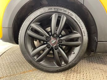 MINI HATCH 1.5 Cooper Hatchback 5dr Petrol Auto Euro 6 (s/s) (136 ps)