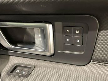 LAND ROVER DISCOVERY SPORT 2.0 SD4 HSE Dynamic Lux SUV 5dr Diesel Auto 4WD Euro 6 (s/s) (24