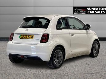 FIAT 500E 42kWh Icon Hatchback 3dr Electric Auto (118 ps)