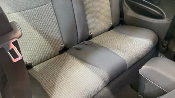 FIAT 500E 42kWh Icon Hatchback 3dr Electric Auto (118 ps)