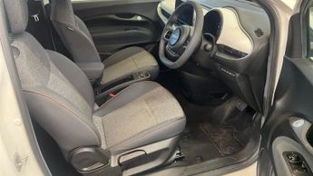 FIAT 500E 42kWh Icon Hatchback 3dr Electric Auto (118 ps)