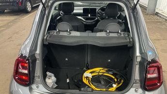 FIAT 500E 42kWh Icon Hatchback 3dr Electric Auto (118 ps)