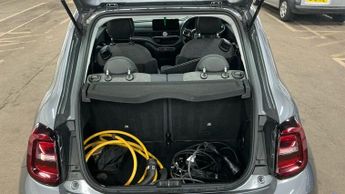 FIAT 500E 42kWh Icon Hatchback 3dr Electric Auto (118 ps)