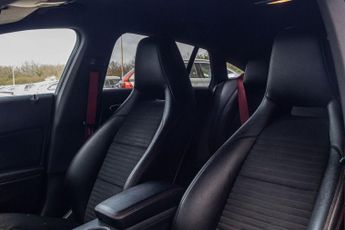 MERCEDES-BENZ CLA 2.0 CLA250 AMG Shooting Brake 5dr Petrol 7G-DCT 4MATIC Euro 6 (s