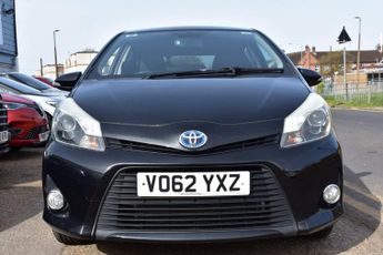 TOYOTA YARIS 1.5 VVT-h T4 Hatchback 5dr Petrol Hybrid CVT Euro 5 | REVERSE CA